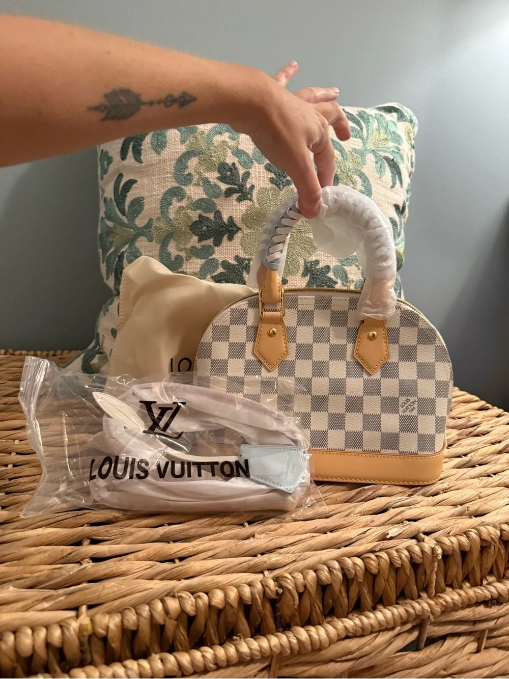 L V  White Checkered Top-Handle Bag with Braided Handle